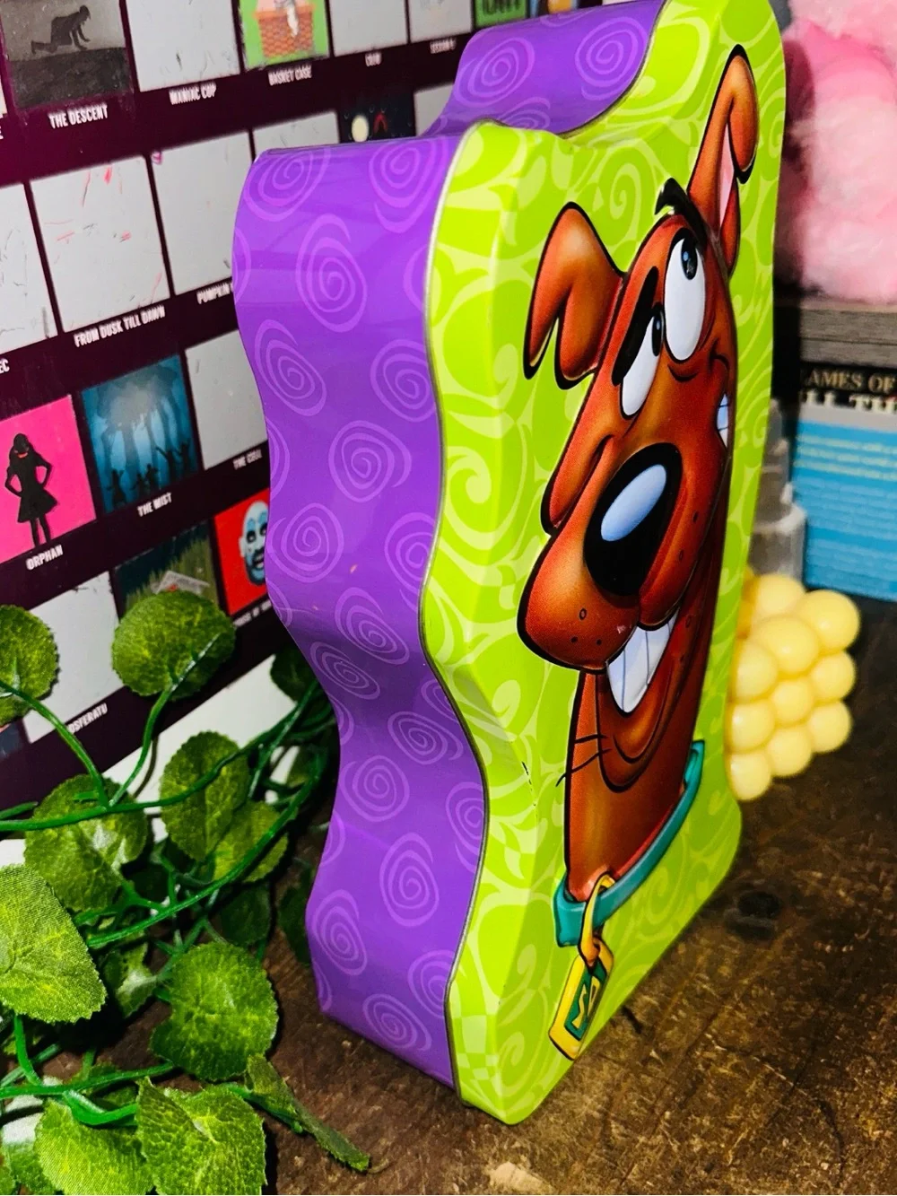 Vintage Scooby Doo 90’s Hanna Barbera Tin Container